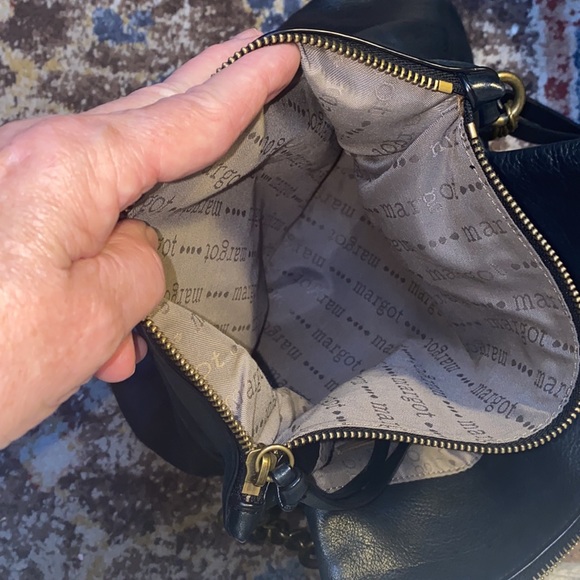 Margot New York leather crossbody - Picture 5 of 11